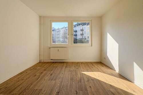 Foto - Wohnung zum Mieten in Plauen 220,00 € 44.93 m²