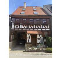 Haus zum Mieten in Metzingen 1.840,00 € 288 m²