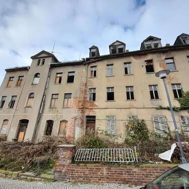 Foto - Haus zum Kaufen in Weißenfels 30.000,00 € 1915.4 m²