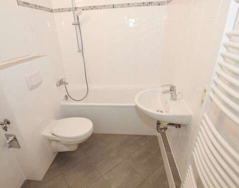 Foto - Wohnung zum Mieten in Suhl 334,21 € 54.46 m²