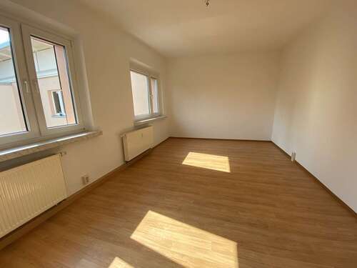Foto - Wohnung zum Mieten in Suhl 489,42 € 77.28 m²