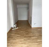 Büro in Neuss 375,00 € 30 m² - 375,00&nbsp;EUR Kaltmiete, ca.&nbsp; 30,00&nbsp;m&sup2; in Neuss (PLZ: 41464)