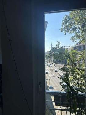 Foto - Wohnung zum Mieten in Düsseldorf 990,00 € 90 m²