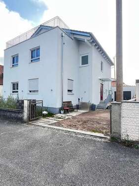 Foto - Haus zum Kaufen in Herbertshofen 630.000,00 € 227 m²
