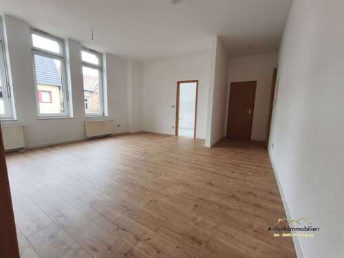 Foto - Wohnung zum Mieten in Bitterfeld 450,00 € 58.94 m²