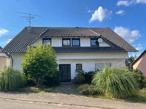 Foto - Wohnung zum Kaufen in Sankt Wendel Bliesen 135.000,00 € 120 m²