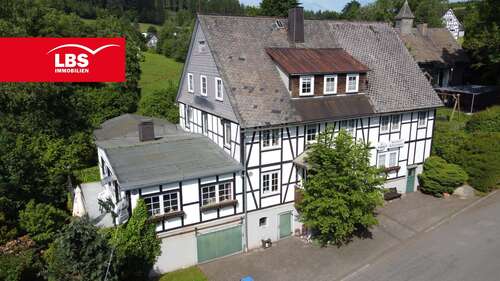 Foto - Haus zum Kaufen in Erndtebrück 169.000,00 € 458 m²