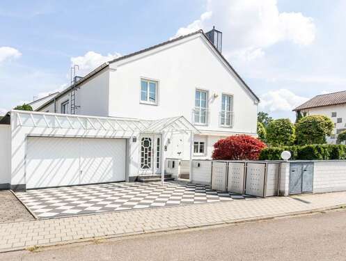 Foto - Haus zum Mieten in Ingolstadt 2.150,00 € 130 m²