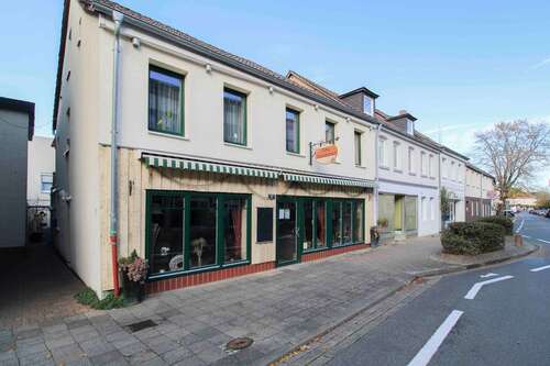 Foto - Haus zum Kaufen in Sarstedt 449.000,00 € 244 m²