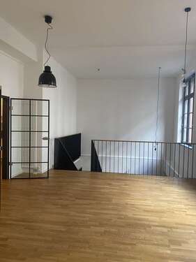 Foto - Büro in Frankfurt am Main 2.870,00 € 139 m²