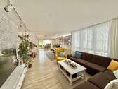 Haus zum Kaufen in Stuttgart 749.000,00 € 301 m²