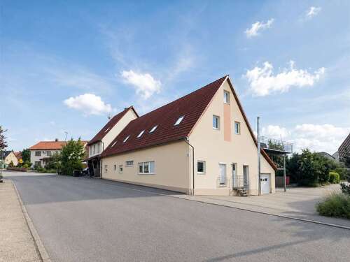 Foto - Haus zum Kaufen in Nellingen 1.499.700,00 € 533.82 m²