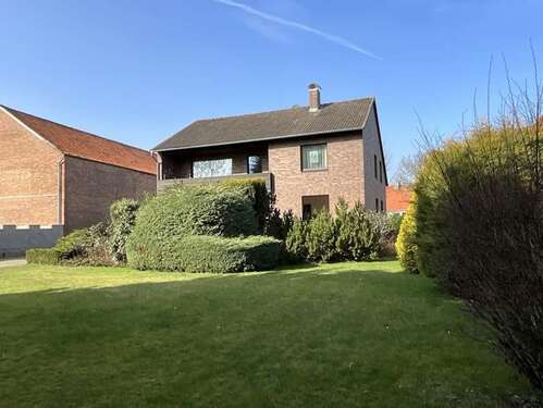 Foto - Haus zum Kaufen in Vechelde 360.000,00 € 206 m²