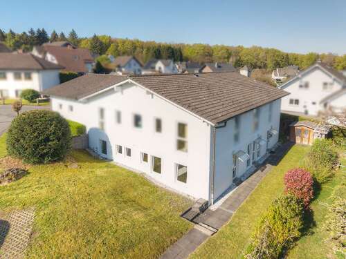 Foto - Wohnung zum Kaufen in Gehlert 210.000,00 € 153 m²