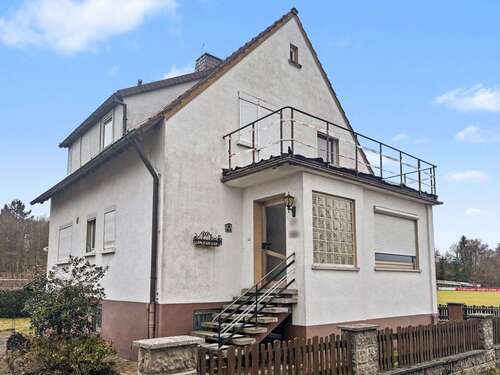 Foto - Haus zum Kaufen in Michelau in Oberfranken 115.000,00 € 103 m²