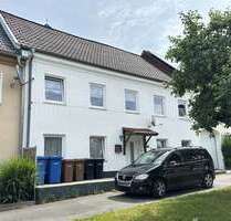 Haus zum Kaufen in Winzer 275.000,00 € 220 m²
