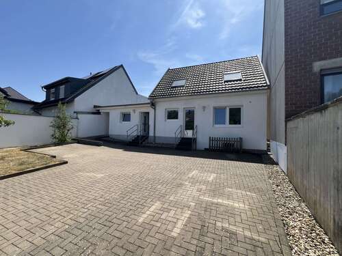 Foto - Haus zum Kaufen in Grevenbroich 329.900,00 € 111 m²