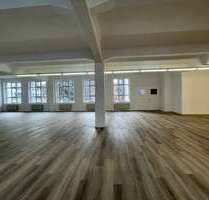 Büro in Krefeld 1.530,00 € 255 m²