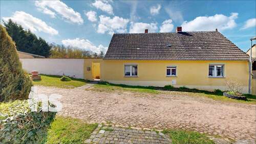 Foto - Haus zum Kaufen in Wettin-Löbejün - Rothenburg 70.000,00 € 142.17 m²