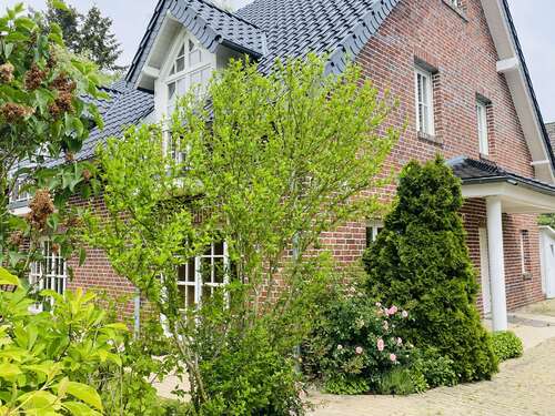Foto - Haus zum Kaufen in Berlin-Zehlendorf 1.730.000,00 € 250 m²