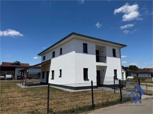 Foto - Haus zum Mieten in Hütschenhausen Spesbach 2.650,00 € 167 m²
