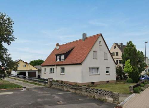Foto - Haus zum Kaufen in Kolitzheim 349.000,00 € 212.94 m²