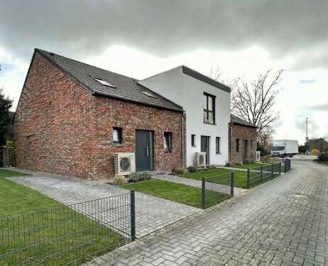 Foto - Haus zum Kaufen in Kummerfeld 499.000,00 € 123.5 m²