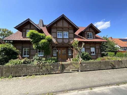 Foto - Haus zum Kaufen in Edemissen 740.000,00 € 230 m²