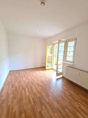 Foto - Wohnung zum Mieten in Magdeburg 325,46 € 50.07 m²