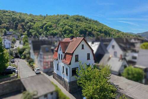 Foto - Haus zum Kaufen in Osterspai 199.000,00 € 130.96 m²