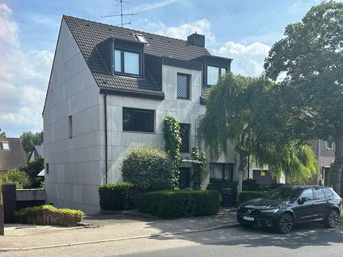 Foto - Haus zum Kaufen in Düsseldorf-Wersten 898.000,00 € 239 m²