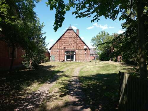 Foto - Haus zum Kaufen in Woltersdorf 260.000,00 € 225 m²