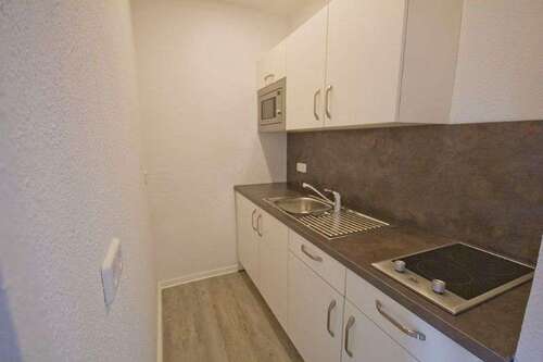 Foto - Wohnung zum Mieten in Halle (Saale) 296,00 € 56.23 m²