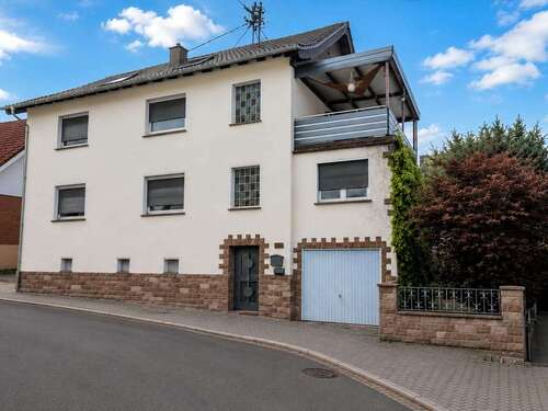 Foto - Haus zum Kaufen in Saarbrücken Dudweiler 249.000,00 € 199.6 m²