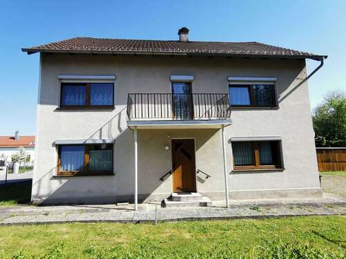 Foto - Haus zum Kaufen in Niederalteich 285.000,00 € 160 m²