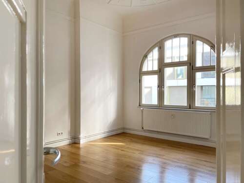 Foto - Wohnung zum Mieten in Halle 431,00 € 48.06 m²