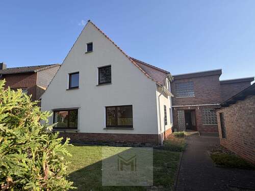 Foto - Haus zum Kaufen in Lüdersfeld 139.000,00 € 187 m²