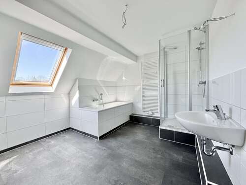 Foto - Wohnung zum Mieten in Remscheid 725,00 € 90 m²