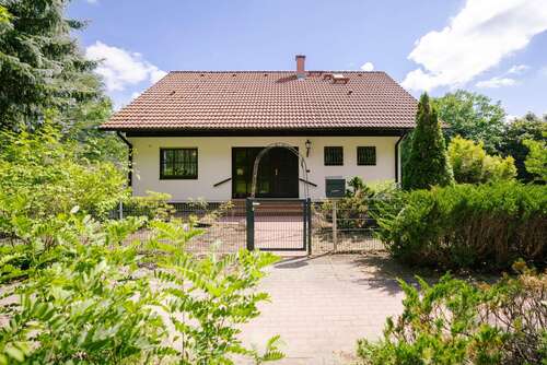 Foto - Haus zum Kaufen in Borkheide 382.000,00 € 160 m²