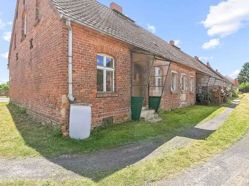Foto - Haus zum Kaufen in Dechtow 199.000,00 € 440 m²