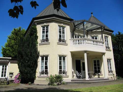 Foto - Haus zum Kaufen in Neuwied 1.190.000,00 € 240 m²