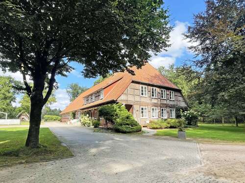 Foto - Haus zum Kaufen in Undeloh 2.450.000,00 € 400 m²