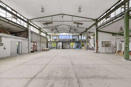 Foto - Halle in Karlsbad 5.100,00 € 1054 m²