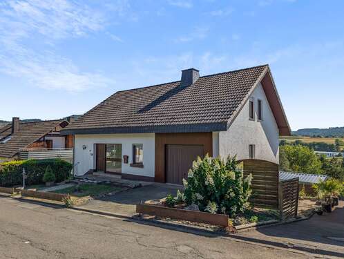 Foto - Haus zum Kaufen in Battenberg (Eder) 163.000,00 € 221.28 m²