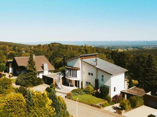Foto - Haus zum Kaufen in Bexbach 429.000,00 € 370 m²