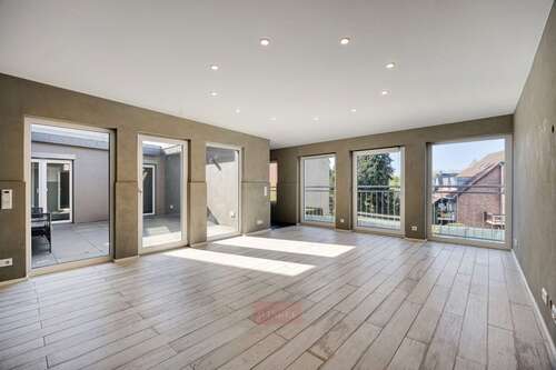 Foto - Wohnung zum Kaufen in Düsseldorf 1.150.000,00 € 210 m²