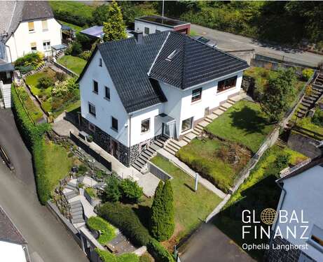 Foto - Haus zum Kaufen in Dillenburg-Oberscheld 259.000,00 € 138 m²