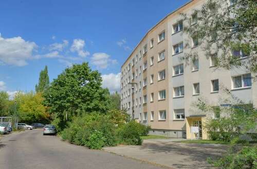 Foto - Wohnung zum Mieten in Halle 360,00 € 56.98 m²