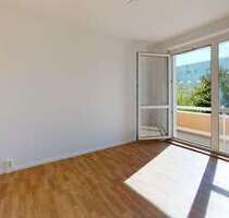 Wohnung zum Mieten in Halle 400,00 € 56.86 m²