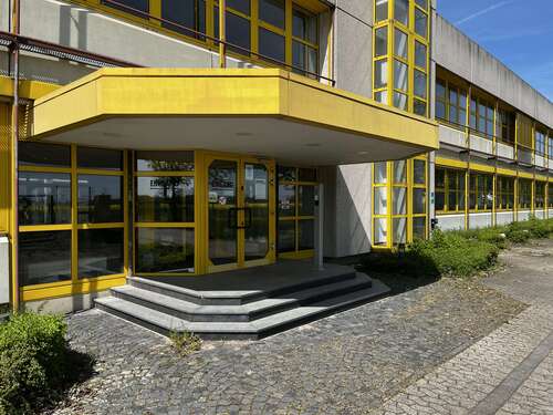 Foto - Büro in Neuss 500,00 € 80 m² - 500,00&nbsp;EUR Kaltmiete, ca.&nbsp; 80,00&nbsp;m&sup2;